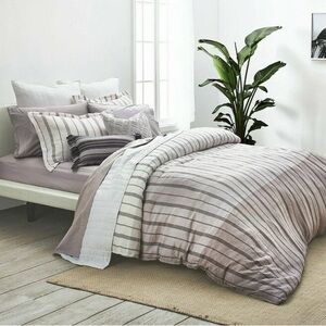 Splendid Home Reversible Venice Duvet Set in smoky purple